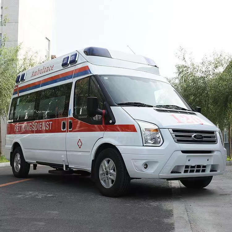 湾里行动不便者长途救护车租赁:安全转运的核心注意事项